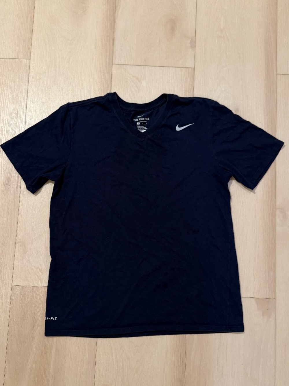 Nike Dri Fit V-neck T-shirt Women's Size Medium